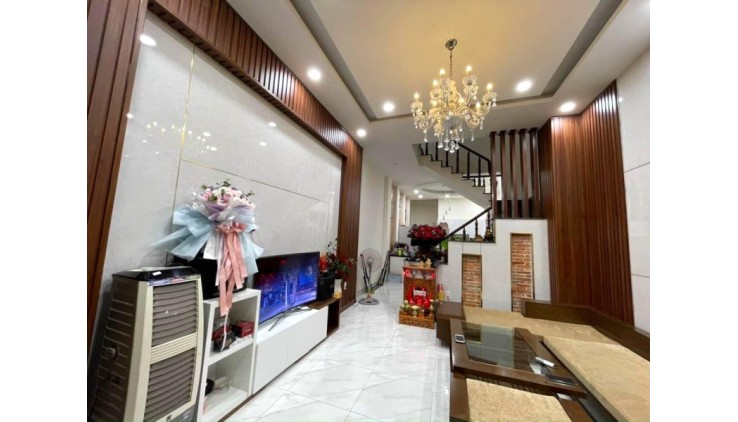 Bán Nhà 4 Tầng Hẻm Xe Hơi 68m2_4*17 Chỉ 7.6 tỷ Gần Phạm Văn Đồng Hiệp Bình Chánh Thủ Đức Đẹp Lung Linh